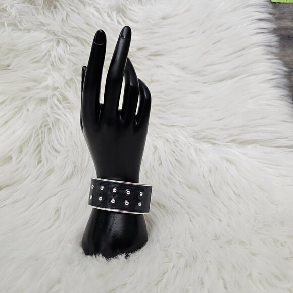 Vintage Black Enamel Hobnailed Silver Tone Metal Hinged Chunky Cuff Bracelet - Picture 1 of 8